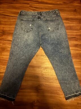 a.n.a High-Rise Straight Leg Jeans - Acid Wash Distressed 20W